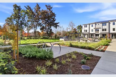 1125 Esther Ct, Palo Alto, CA 94303 - Photo 28