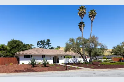 20090 Portola Dr, Salinas, CA 93908 - Photo 1