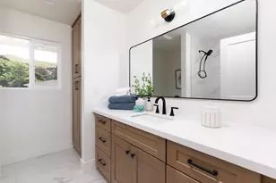 20090 Portola Dr, Salinas, CA 93908 - Photo 24