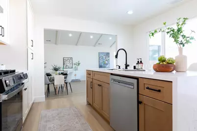 20090 Portola Dr, Salinas, CA 93908 - Photo 10