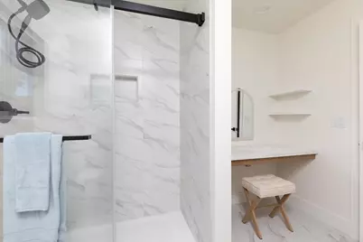 20090 Portola Dr, Salinas, CA 93908 - Photo 18