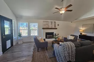 501 Bobbys Ln, Hollister, CA 95023 - Photo 16