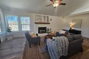 501 Bobbys Ln, Hollister, CA 95023 - Photo 18