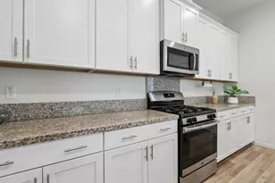 2140 Garnet Wy, Hollister, CA 95023 - Photo 18