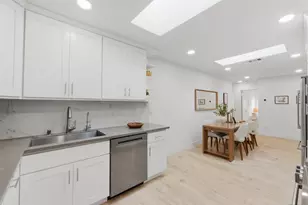 4556 Harwood Rd, San Jose, CA 95124 - Photo 12