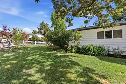 681 Emerald Hill Rd, Redwood City, CA 94061 - Photo 6