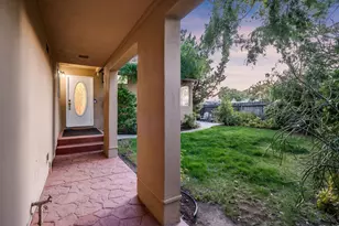 1660 McKinley St, San Mateo, CA 94403 - Photo 2