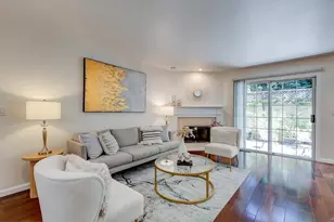 20667 Gardenside, Cupertino, CA 95014 - Photo 4