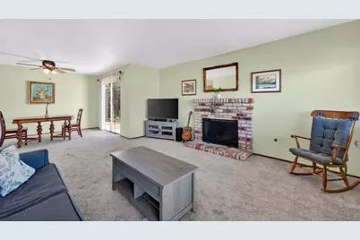 517 Tuttle Ave, Watsonville, CA 95076 - Photo 2