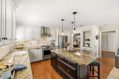 711 Chatsworth Pl, San Jose, CA 95128 - Photo 10