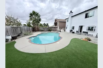 1701 Hemlock Ct, Hollister, CA 95023 - Photo 32