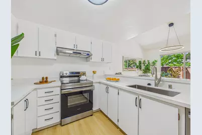 10939 Northshore Sq, Cupertino, CA 95014 - Photo 14