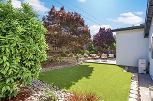 1704 Zinnia Ln, San Jose, CA 95124 - Photo 28