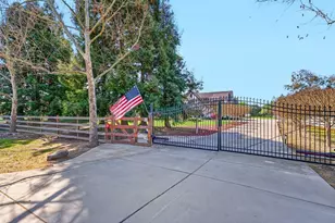 12575 Foothill Ave, San Martin, CA 95046 - Photo 8