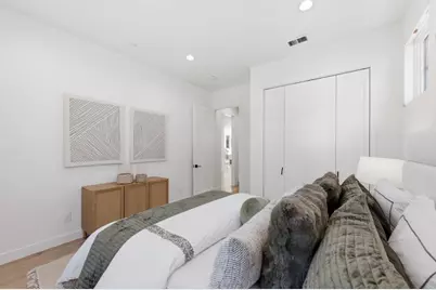 330 Grand St, Redwood City, CA 94062 - Photo 16