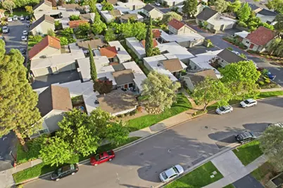 5655 Sunflower Ln, San Jose, CA 95118 - Photo 36