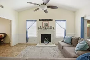 3227 Dewey, Fresno, CA 93722 - Photo 8