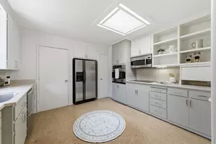 415 Oak Ct, Menlo Park, CA 94025 - Photo 10