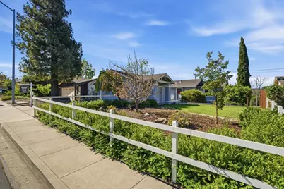 7516 Stagecoach Rd, Dublin, CA 94568 - Photo 2