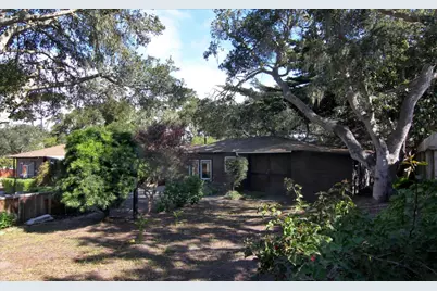 1251 Pacific St, Monterey, CA 93940 - Photo 18