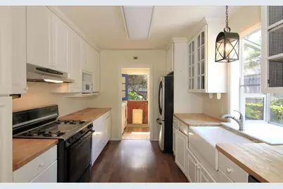 1251 Pacific St, Monterey, CA 93940 - Photo 8