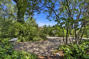 18211 Saratoga-Los Gatos Rd, Monte Sereno, CA 95030 - Photo 42