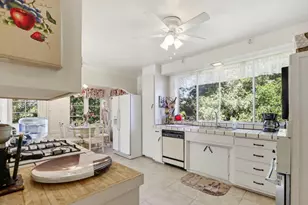 18211 Saratoga-Los Gatos Rd, Monte Sereno, CA 95030 - Photo 18