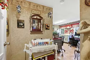 18211 Saratoga-Los Gatos Rd, Monte Sereno, CA 95030 - Photo 28