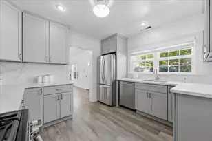 1019 Riverton Dr, San Carlos, CA 94070 - Photo 28