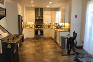 10864 Peerless Ct, Oakland, CA 94603 - Photo 8