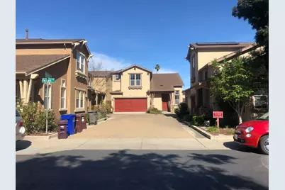 10864 Peerless Ct, Oakland, CA 94603 - Photo 2