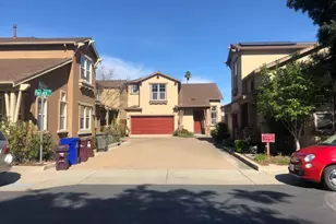 10864 Peerless Ct, Oakland, CA 94603 - Photo 2