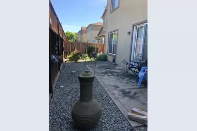 10864 Peerless Ct, Oakland, CA 94603 - Photo 4