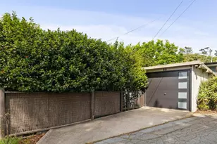 55 Asilomar Cir, Oakland, CA 94611 - Photo 2