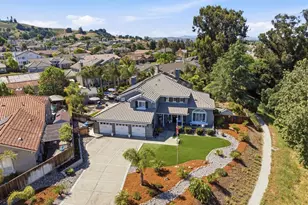 1260 Brook View Ct, Hollister, CA 95023 - Photo 2