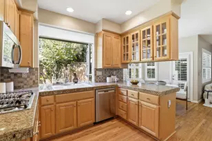 569 Cherrywood Dr, Sunnyvale, CA 94087 - Photo 6