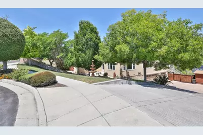 100 Heintz Ct, Los Gatos, CA 95032 - Photo 8