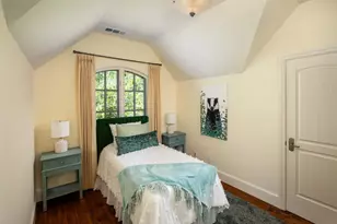 25550 Moody Rd, Los Altos Hills, CA 94022 - Photo 22