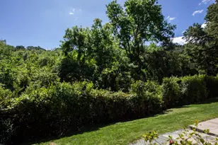 25550 Moody Rd, Los Altos Hills, CA 94022 - Photo 38