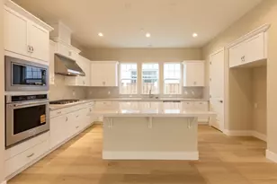 613 Santa Lucia Wy, Marina, CA 93933 - Photo 4