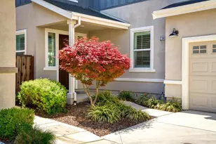 2360 Aerostar Way, Sacramento, CA 95834 - Photo 6