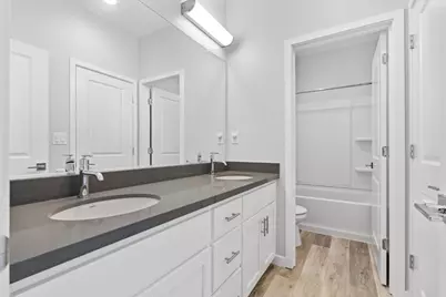 2360 Aerostar Way, Sacramento, CA 95834 - Photo 28