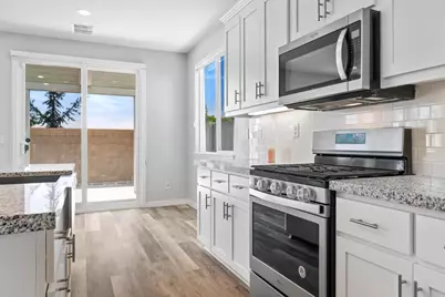 2360 Aerostar Way, Sacramento, CA 95834 - Photo 14