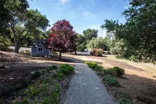 10950 Magdalena Rd, Los Altos Hills, CA 94024 - Photo 30