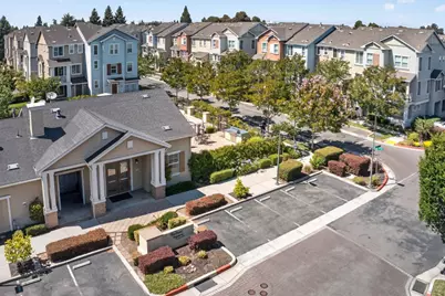 461 Bedford Loop, Mountain View, CA 94043 - Photo 2