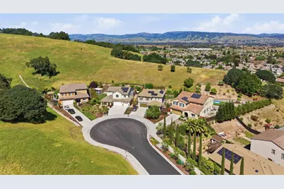 1661 Longmeadow Ct, Gilroy, CA 95020 - Photo 52