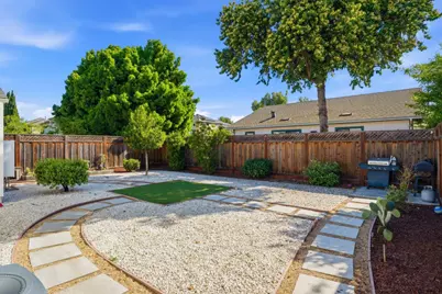 2170 Clarke Ave, East Palo Alto, CA 94303 - Photo 28