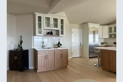 15 Serramar Drive, Oakland, CA 94611 - Photo 12