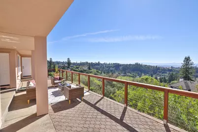 15 Serramar Drive, Oakland, CA 94611 - Photo 32