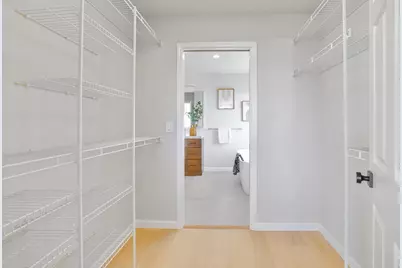 15 Serramar Drive, Oakland, CA 94611 - Photo 22